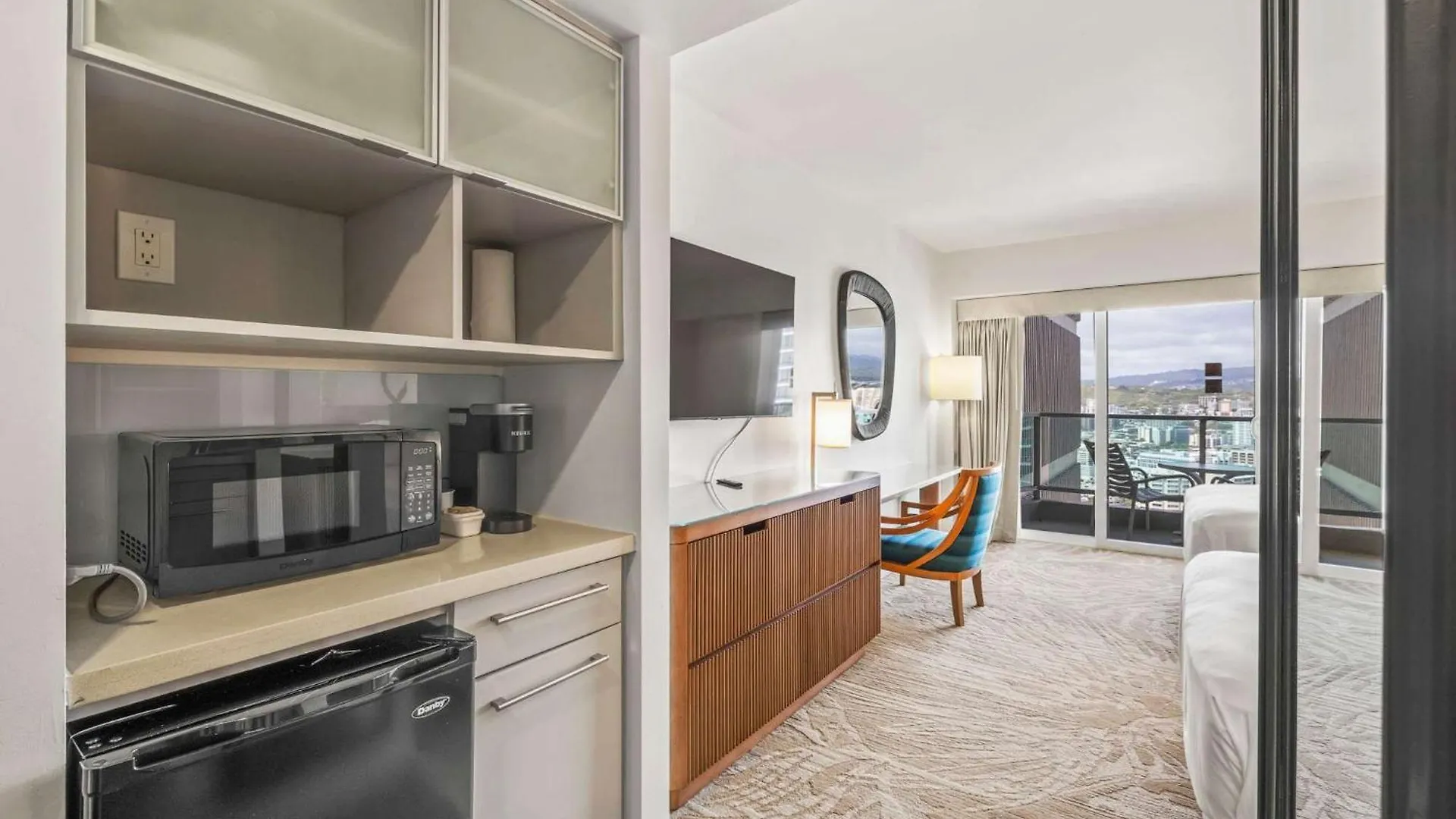 Studio Ocean View & Balcony 1118 Honolulu
